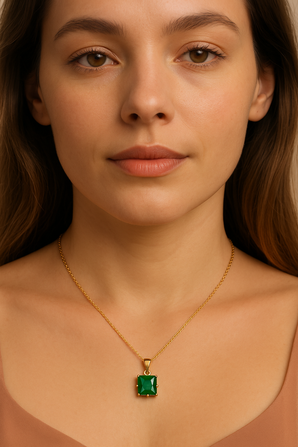 Emerald Radiance Pendant – 18K Gold-Plated Stainless Steel | Princess-Cut Green Zircon Necklace