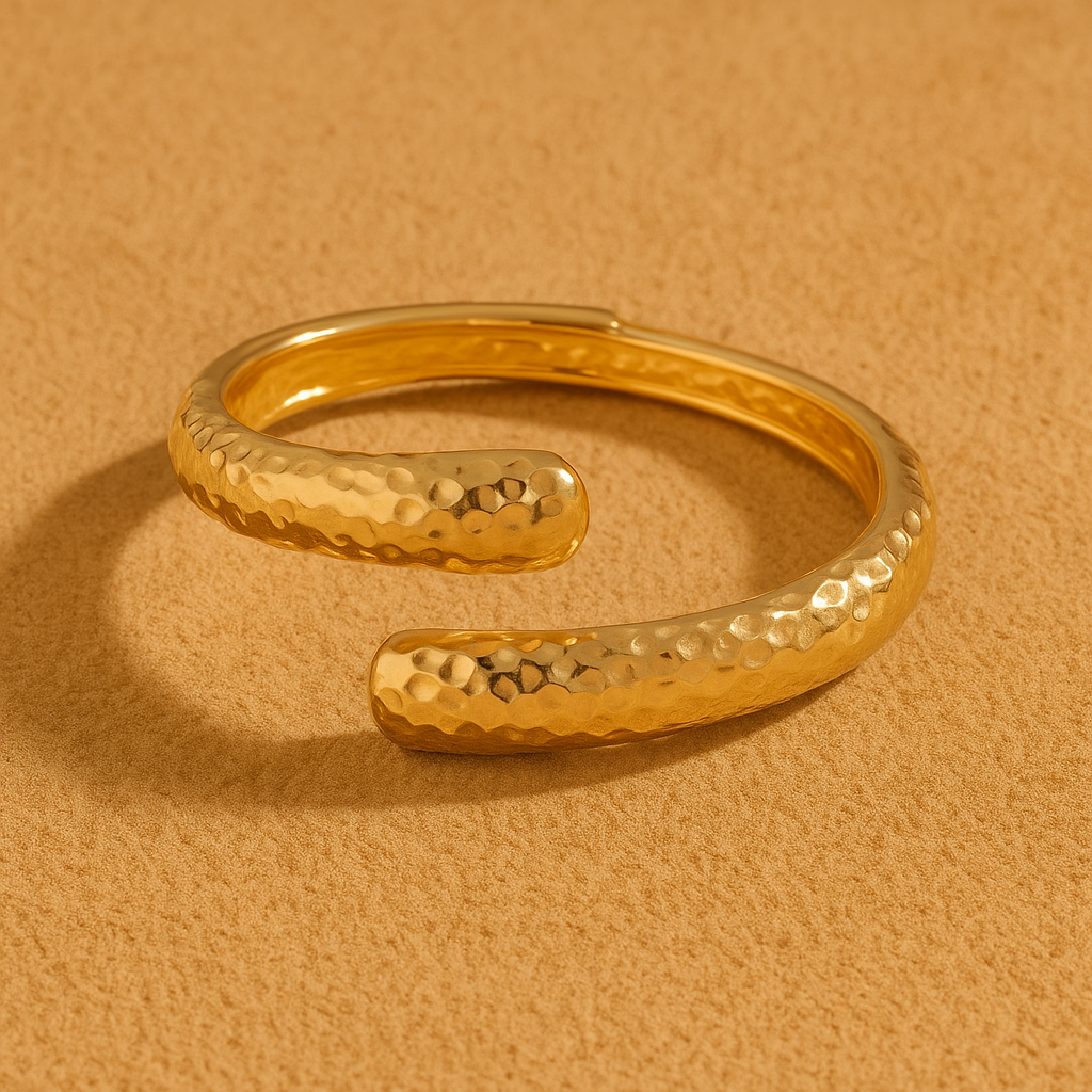 Aurea Hammered Twist Bangle – 18K Gold-Plated Stainless Steel | Modern Sculptural Cuf