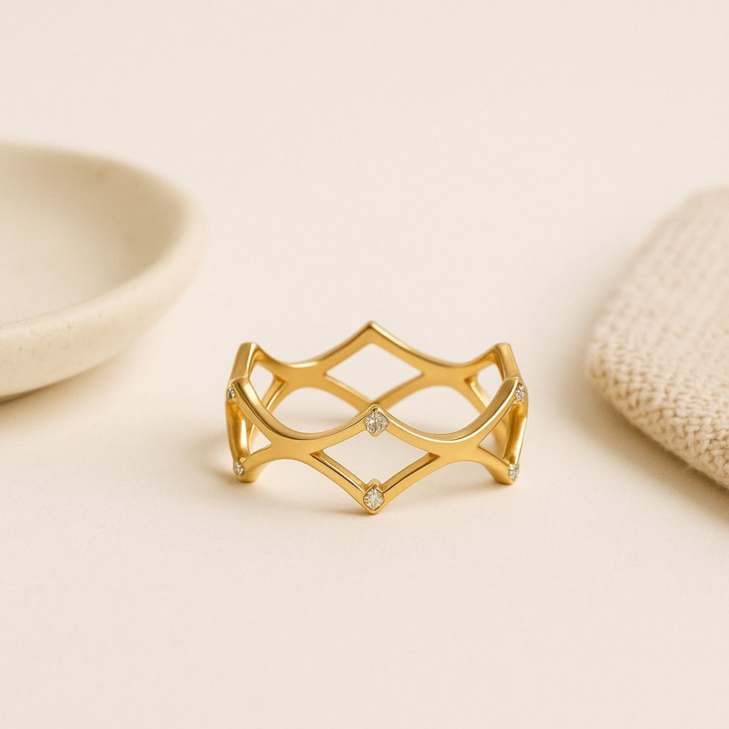 Aurora Crown Band – Gold-Plated 925 Sterling Silver | Openwork Geometric Ring