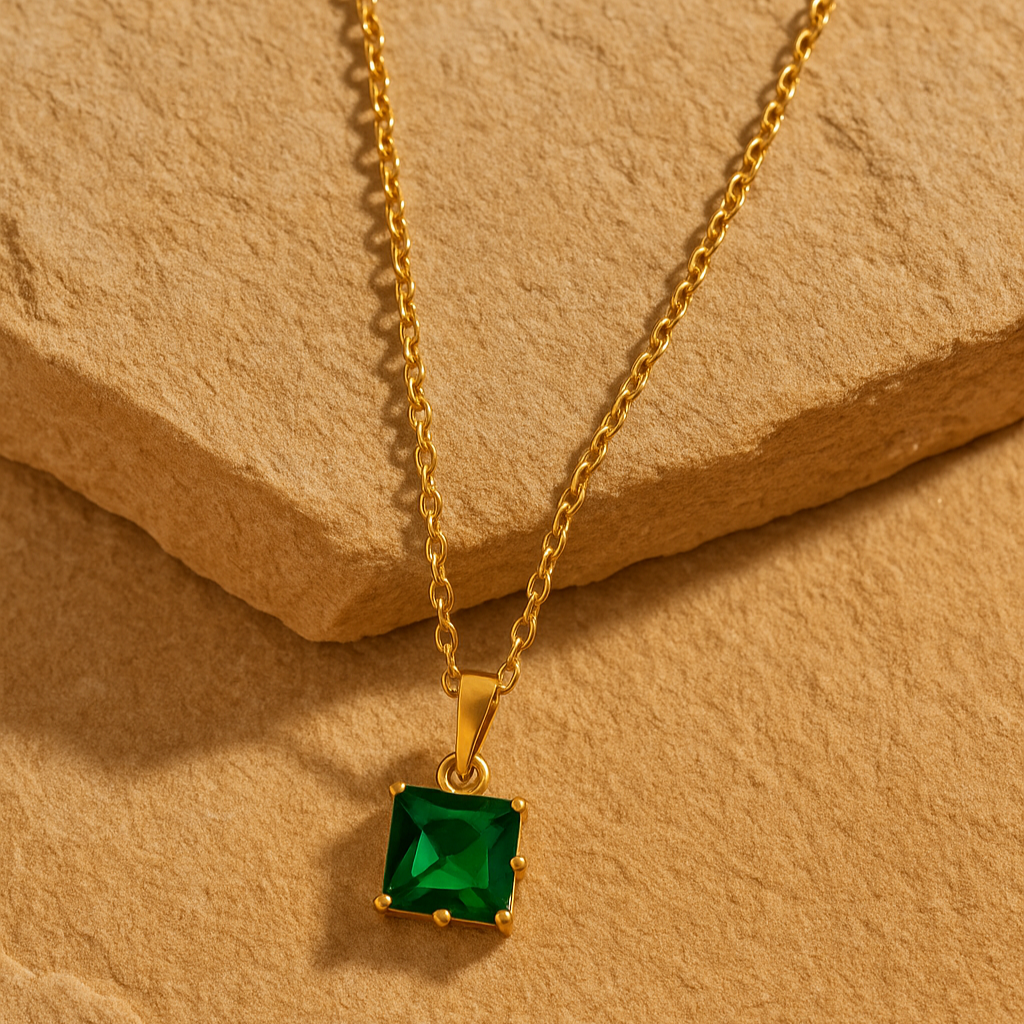 Emerald Radiance Pendant – 18K Gold-Plated Stainless Steel | Princess-Cut Green Zircon Necklace