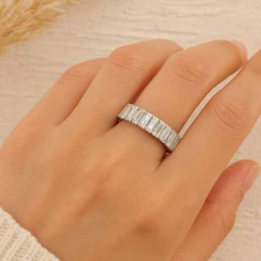 Eterna Luxe Band – Rhodium-Plated 925 Sterling Silver | Emerald-Cut Full Eternity Ring